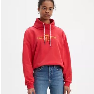 Levi’s Sadie Funnel Neck Sweatshirt in Brilliant Red 90’s Logo (S)